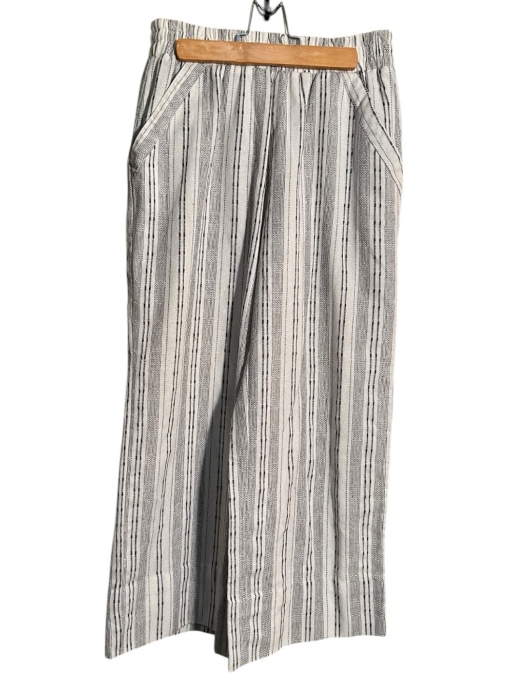 Sienna Sky Women's Size Medium Wide Leg Pant White Black Stripes Cotton Pull On